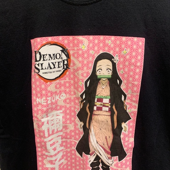 Demon Slayer top - Picture 3 of 9